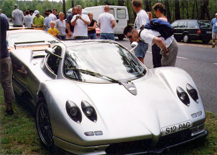 Again, the Zonda attracts a lot of attention.