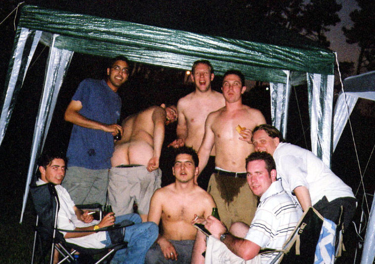 Great, Rich gets hid arse out (force of habit!). Marcus has obviously caught a glimpse (literally) of the other side, as he's pissed himself laughing! Matt hasn't quite got the idea about getting his arse out, as all he has managed is to turn around. Pretty lame attempt really!