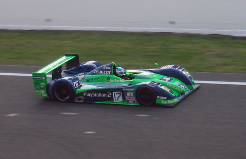 Hm, it's a Peugeot. Was it this one that caught fire on the finish line? Does it matter? Wait, who am I talking to...