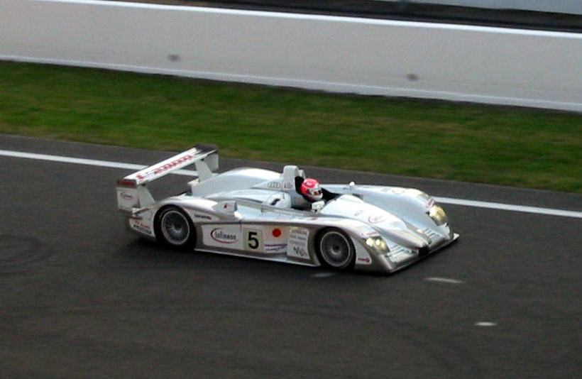 The Audi Sport Japan car. Nice red dot.