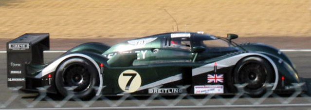 Nice picture of the 2003 winning Bentley.
